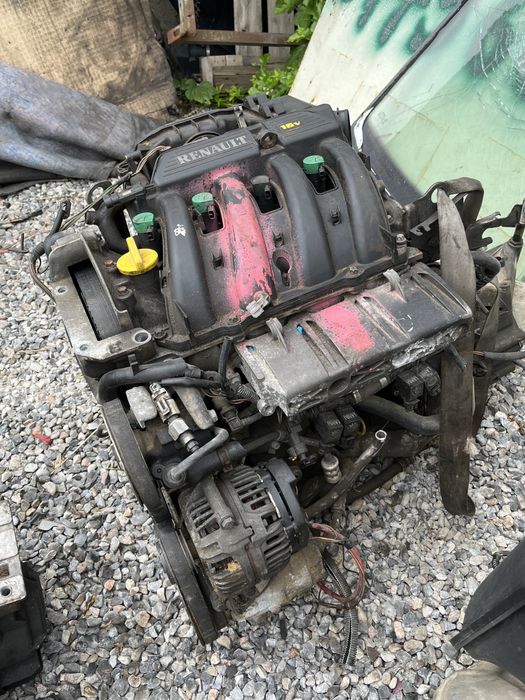 Контрактный двигатель Renault K4M из европы