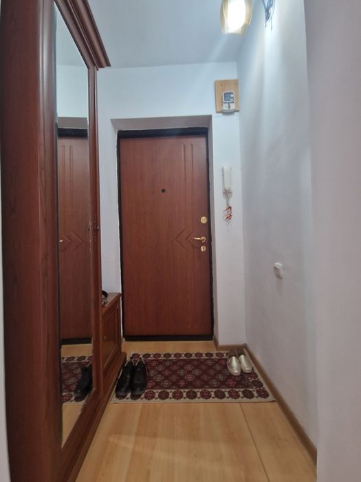 Продам 2 кв 71квм по Молдагуловой
