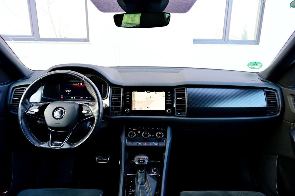 Skoda  kodiaq sport- linne/4x4/virtual/alcantara