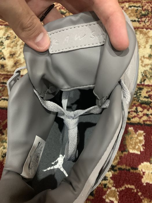 Air jordan 4 retro kaws СРОЧНО НЕ Б/У
