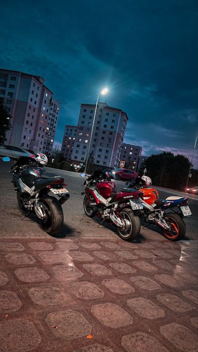Продам мотоцикл HONDA CBR 929 FIREBLADE