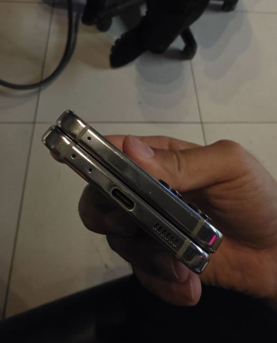 Zflip 5 obmen 256tali Korea