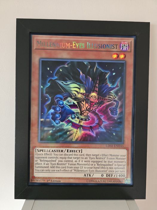 Югио (Yu-Gi-Oh!) Арт в Стилна Черна Рамка със Стъкло – 25x34 см