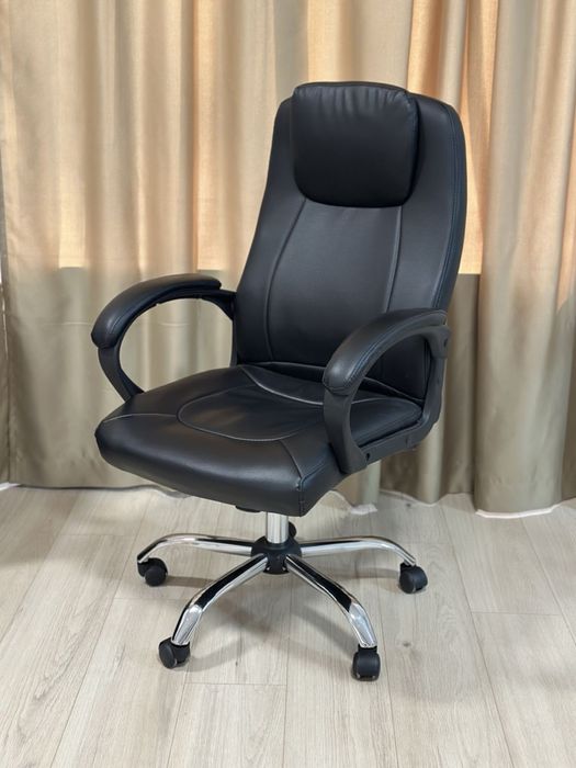 Офис стол в отлично състояние