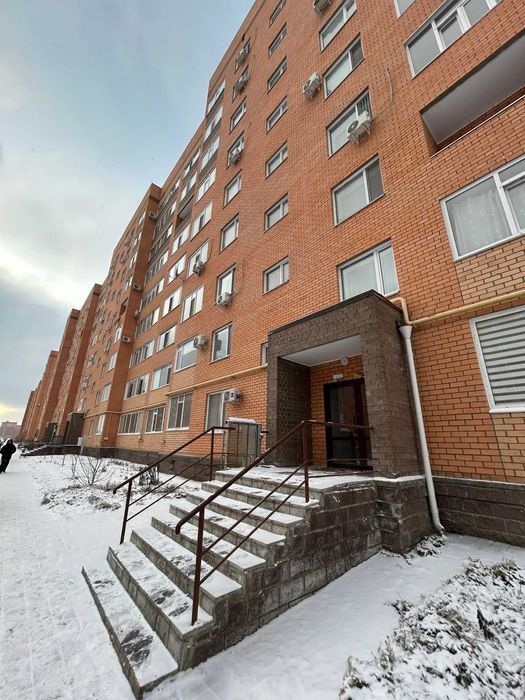 продам 1 комн квартиру на Береке