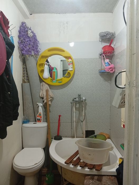 1 xonali kvartira sotiladi