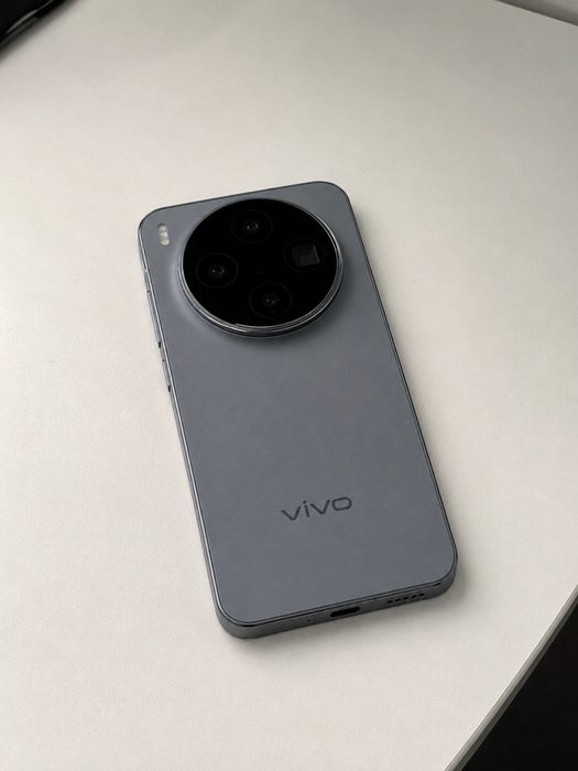 Продам или обменяю vivo x300
