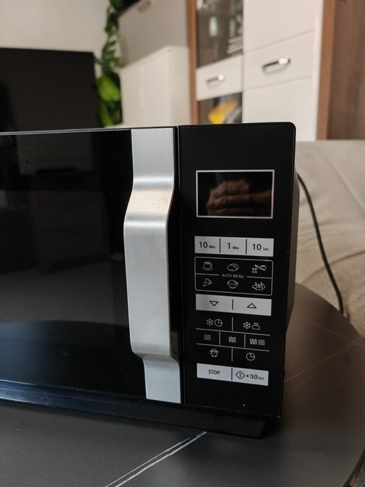 vand cuptor microunde Sharp,negru