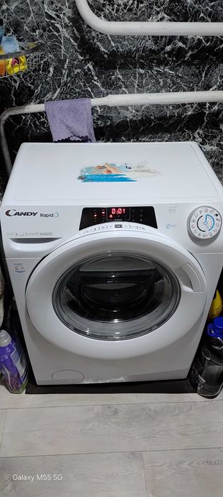Продам стиральную машинку Candy.