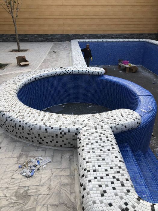 Укладка майолика на бассейн и на сауна  фантаны отлично  качеством