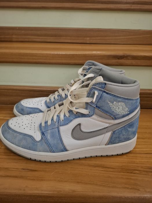 Jordan 1 High Hyper Royal