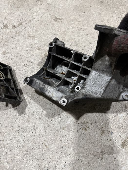 Лапы от М60 на BMW e34