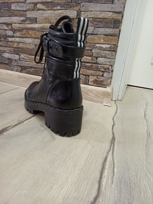 Зимни  боти 38 номер