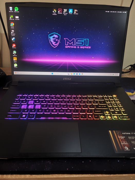 Laptop Gaming MSI Katana 17 HX | i7-14650HX | RTX 5060 | 16GB DDR5 | 17.3" 240Hz 2.5K