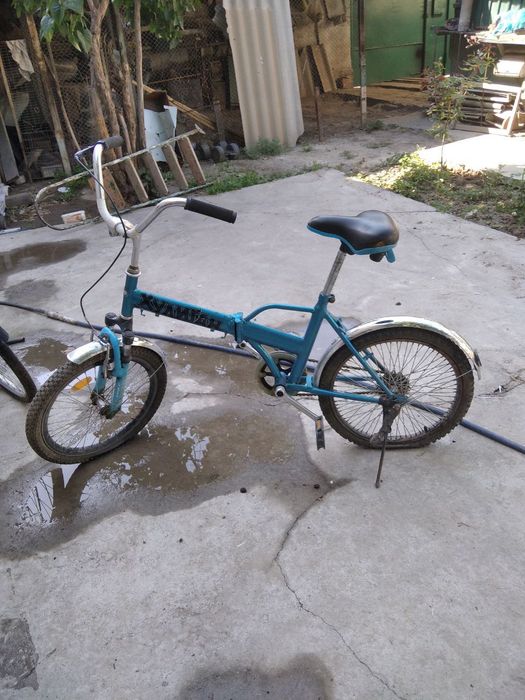 Велосипед детский, задние колесо прокол,а так всё в порядке.