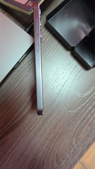 Продам Samsung Galaxy S24