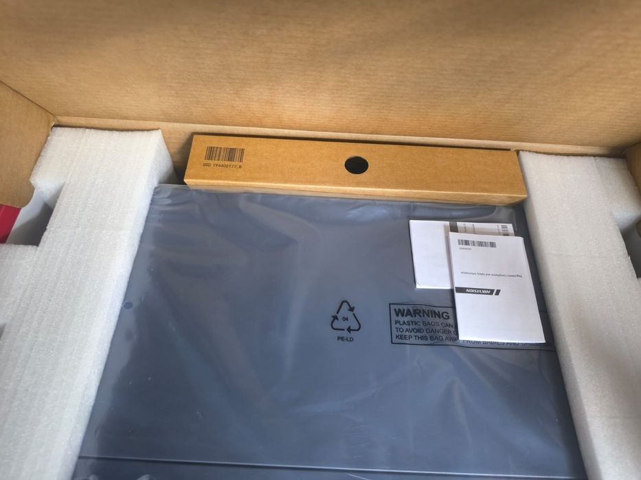 Комутатор Hikvision