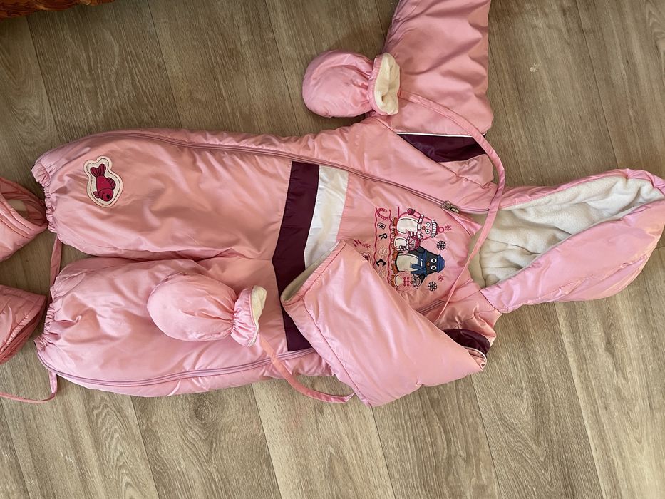 Продам комбинезон на девочку