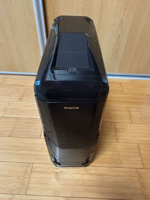 Unitate custom Gaming