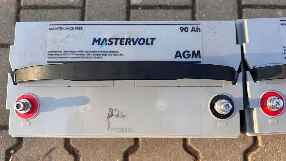 AGM акумулатори на марката Mastervolt