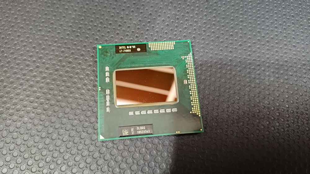 Процессор для ноутбука Intel Core i7-740QM