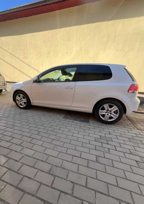 VOLKSWAGEN Golf 2010 — imagine 2