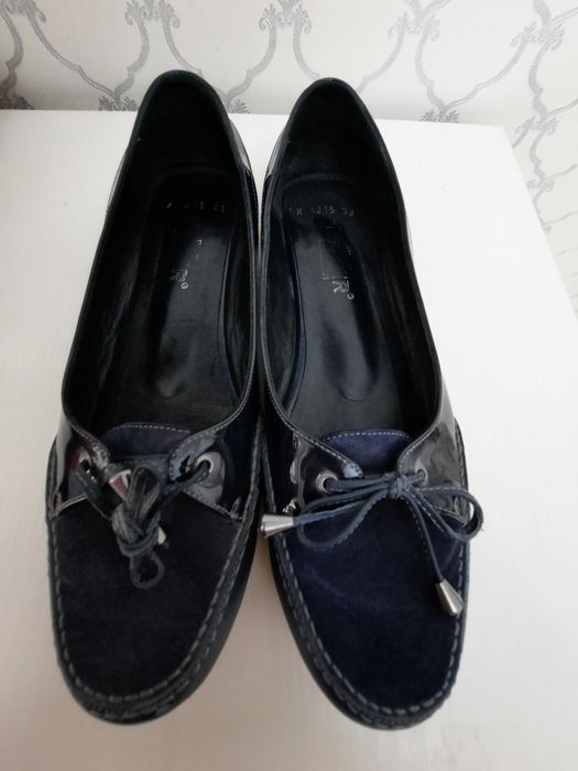 Продается женская обувь