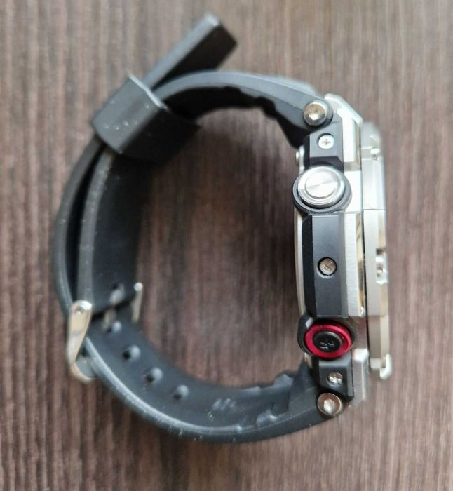 Casio Gshock GST-B100