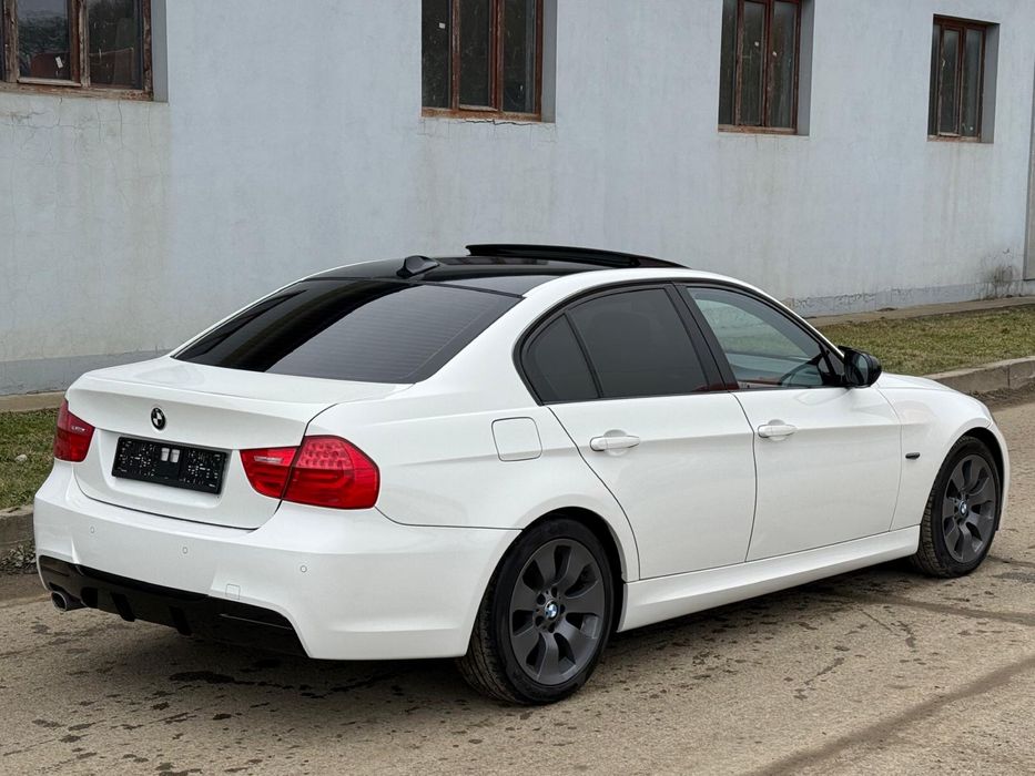 Bmw 320d M-paket e90 seria3 2011 xenon trapa navi•Distributia nouă•