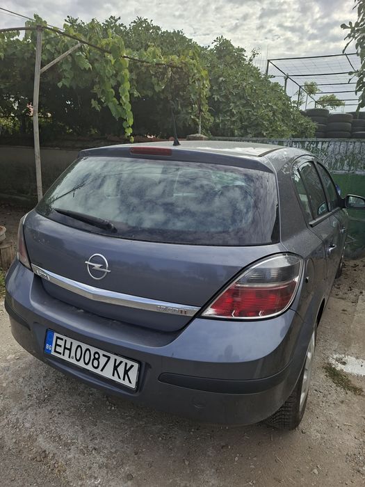 Astra Хечбек 1.7 Tdiо