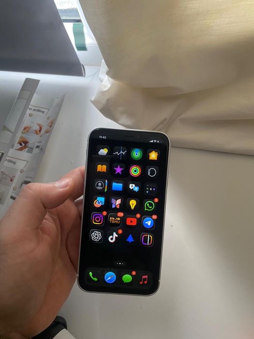 Айфон 17про обмен бар