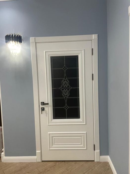 Есік орнату. Установка двери.