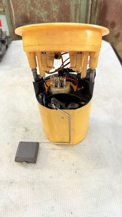 Горивна помпа БМВ Дизел нафтова помпа BMW Е87 Е90 Е91 2.0d