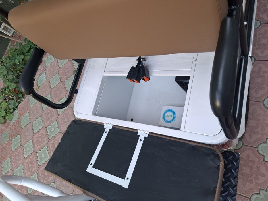 ЯНГИ электрогольфкар 6 киши лик (Хитой)