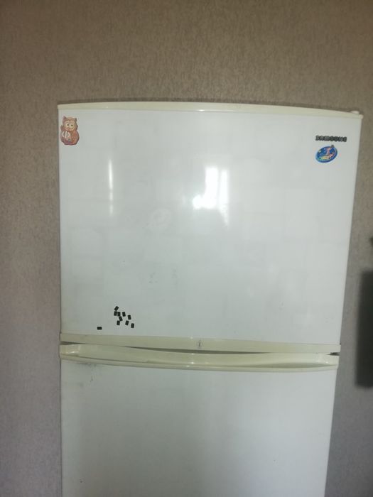 Холодильник Samsung