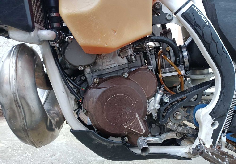 Husqvarna TE300 Регистриран