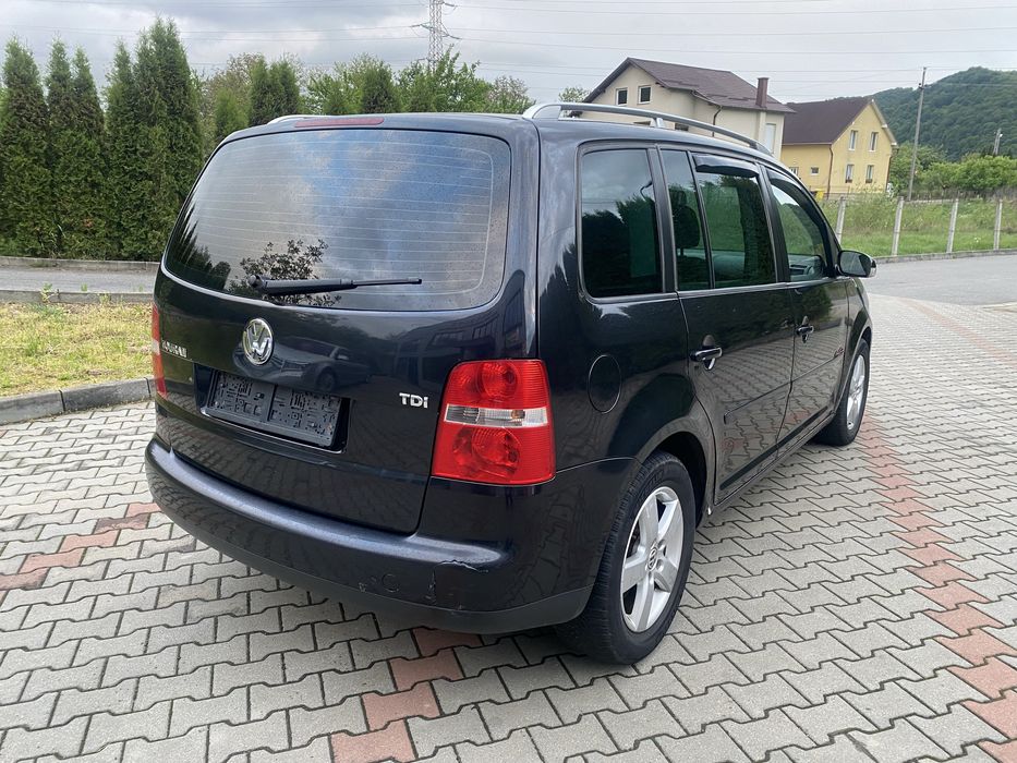 Dezmembrez VW Touran 2.0tdi BMM