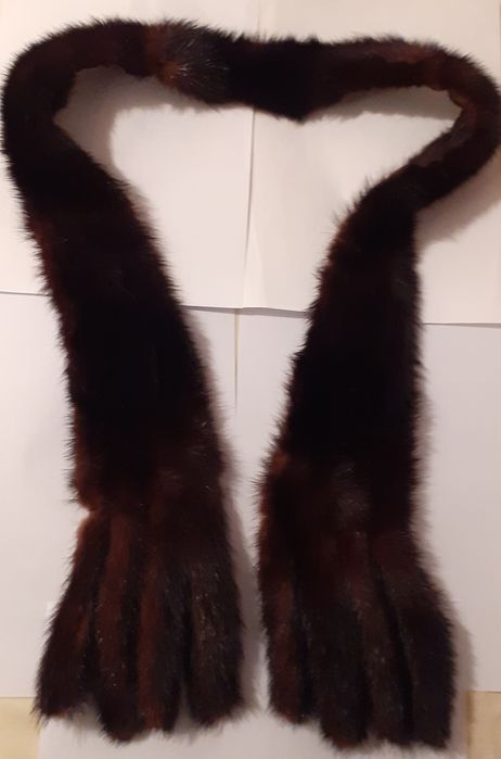 Guler din blana de nurca/nutrie