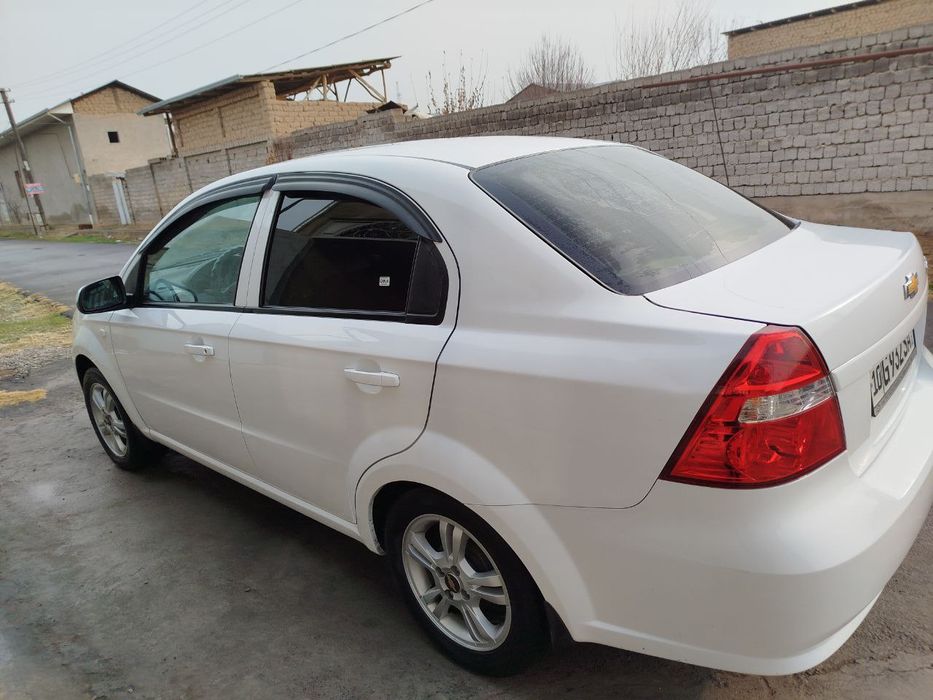 Nexia 3 avtomat 4 pazitsiya metan gaz bor srochna sotiladi