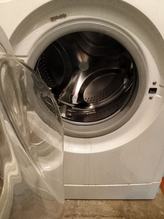 Продам стиральную машину