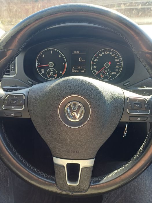 Vând   Volkswagen Jetta