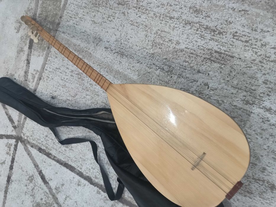 Саз (bağlama) къс сап