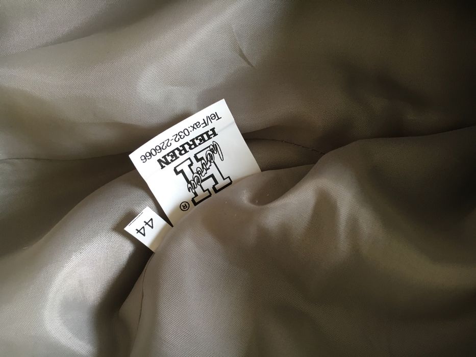 Costum din lana pentru femei