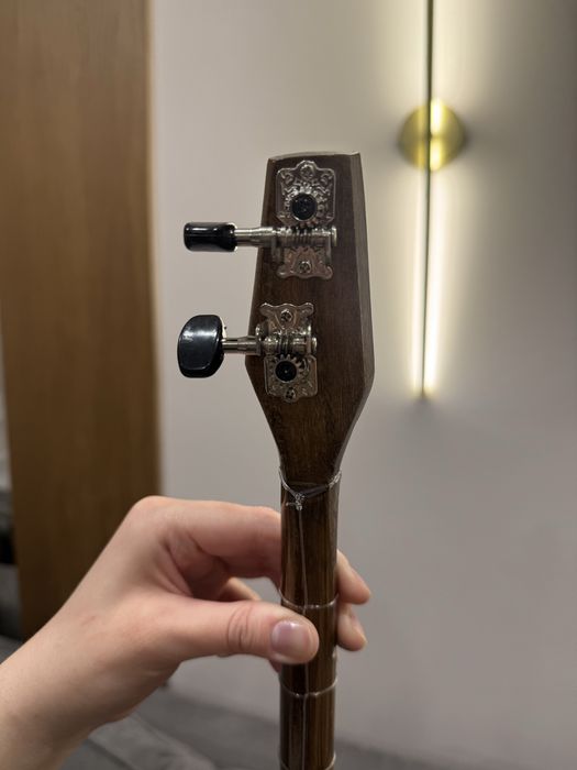 Домбыра в хорошем касчестве