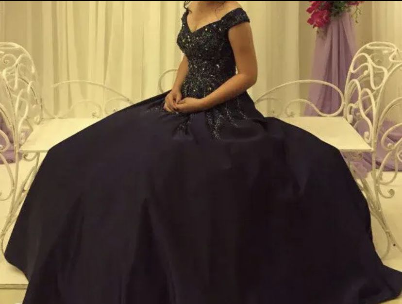 Платье от бренда T&J