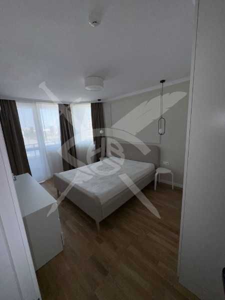 Тристаен апартамент в квартал Хоризонт 92251