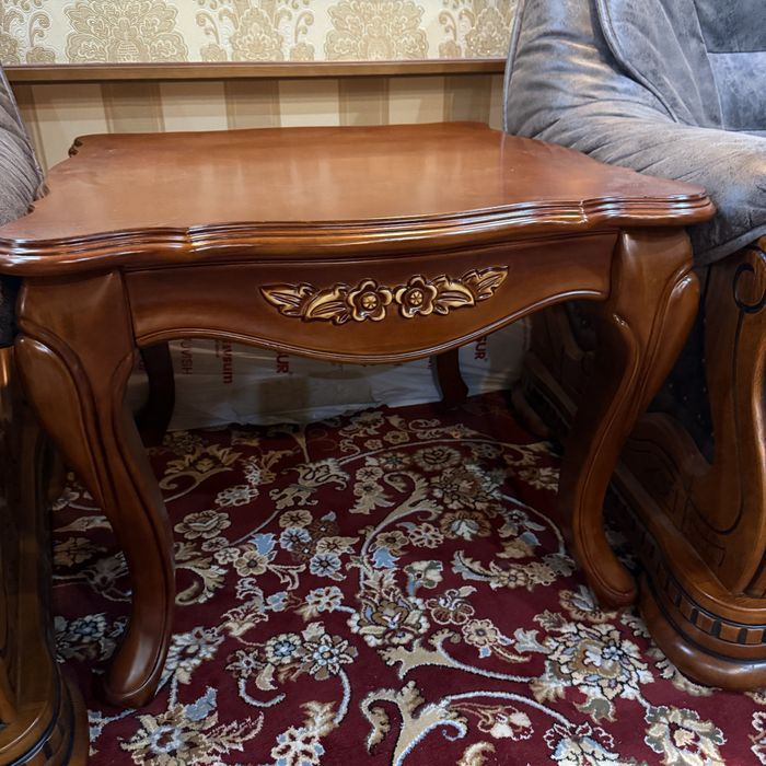 Журнальный стол Хитой