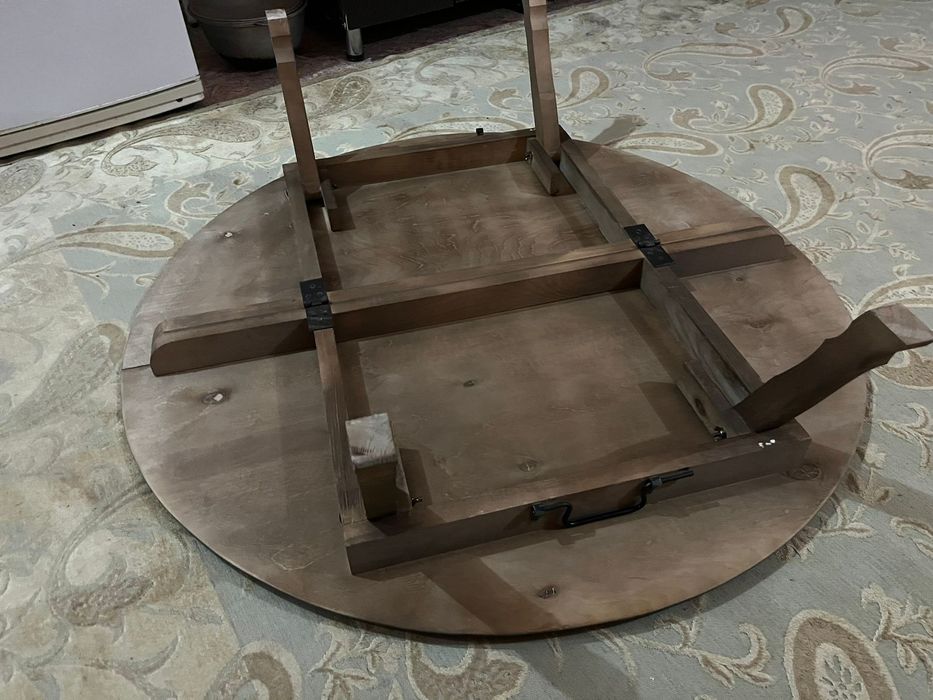 Национальный стол