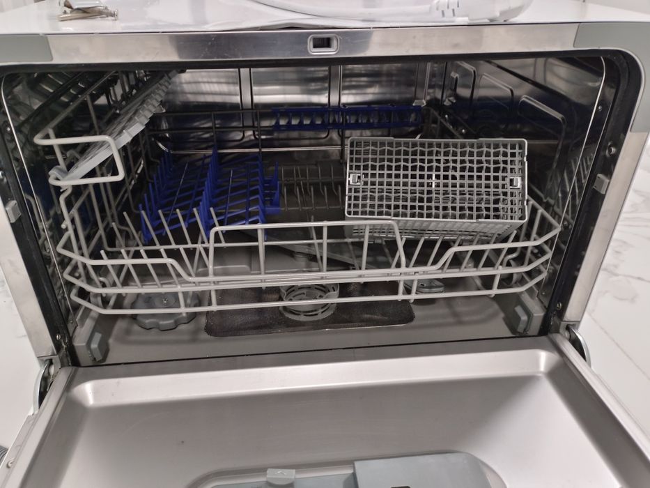 Посудамойка Ханса