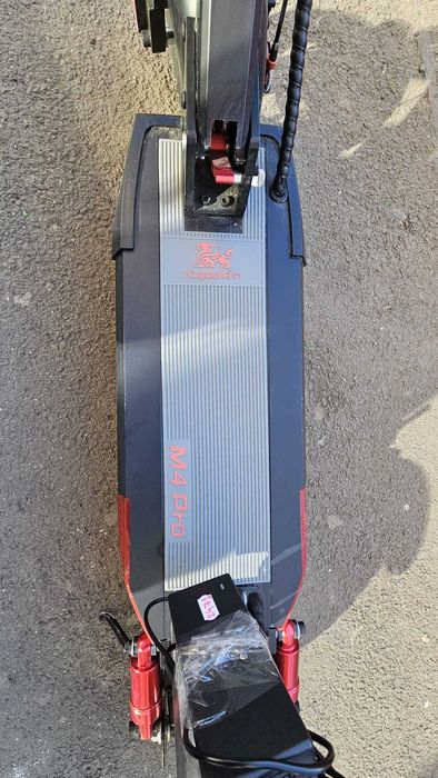 Trotineta electrica KUGOO KIRIN M4 Pro